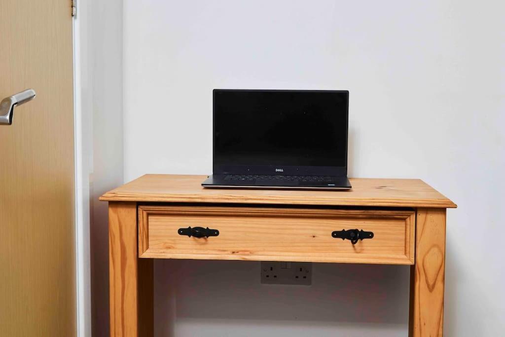 Dellehomes- Free Parking, Wfh, Family-Friendly Manchester Eksteriør billede