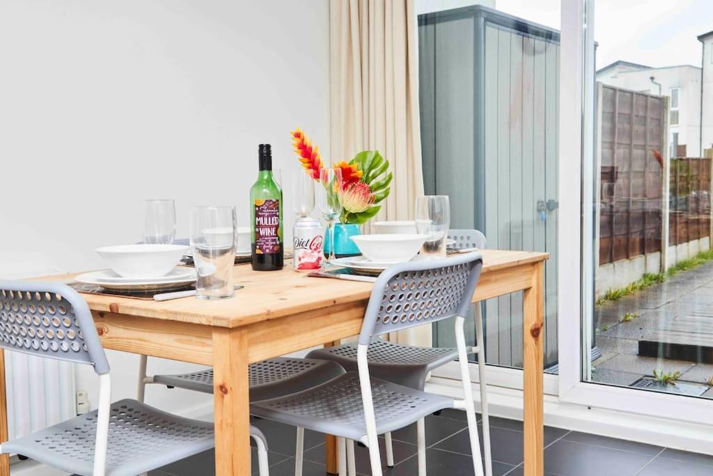 Dellehomes- Free Parking, Wfh, Family-Friendly Manchester Eksteriør billede